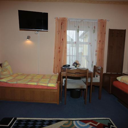 Hotel Zur Post Mulheim an der Mosel Quarto foto