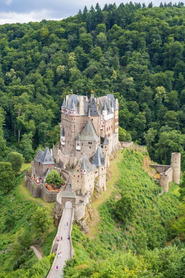 Hotel Zur Post Mulheim an der Mosel Exterior foto