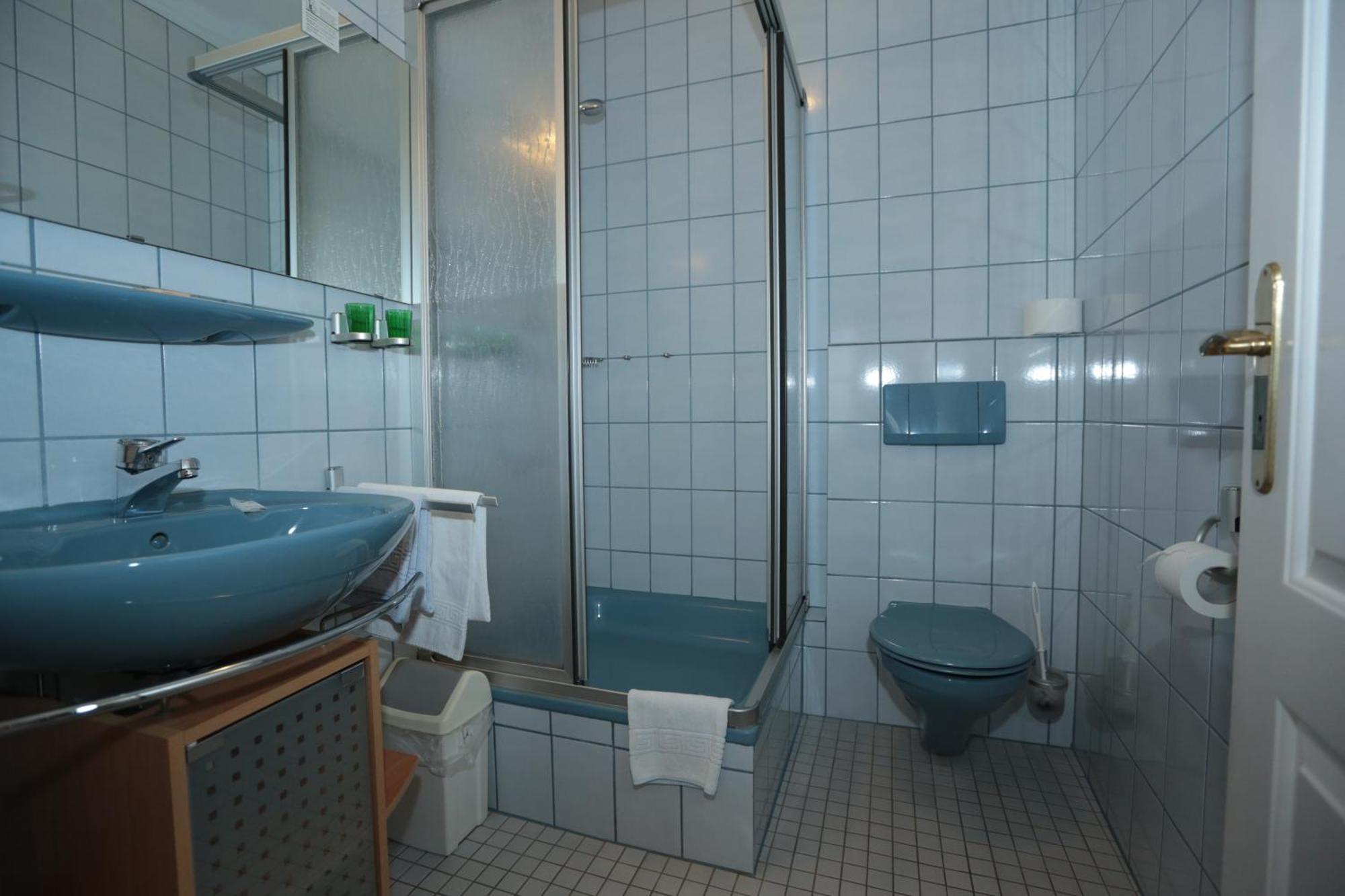 Hotel Zur Post Mulheim an der Mosel Quarto foto